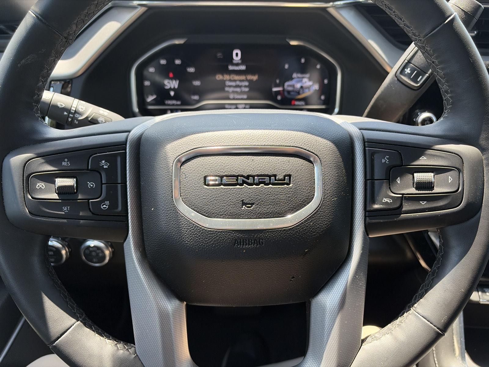 Used 2025 Onyx Black GMC Denali image 15