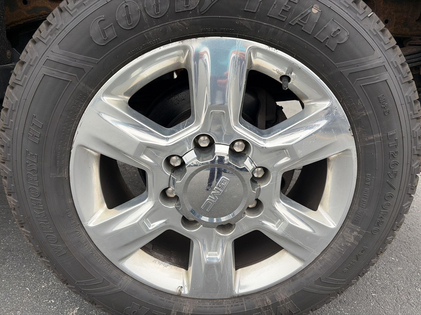 Used 2018 Red Quartz Tintcoat GMC SLT image 11
