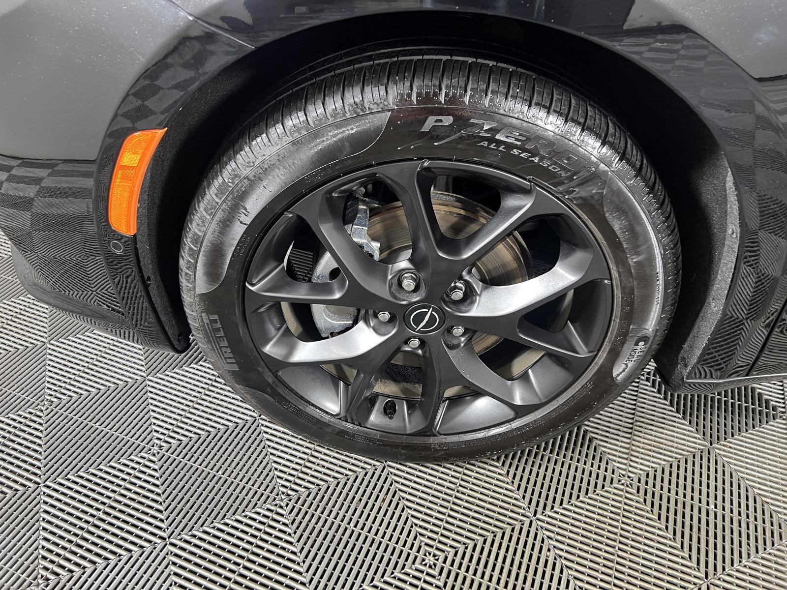 New 2026 Diamond Black Crystal Pearlcoat Chrysler Select image 24