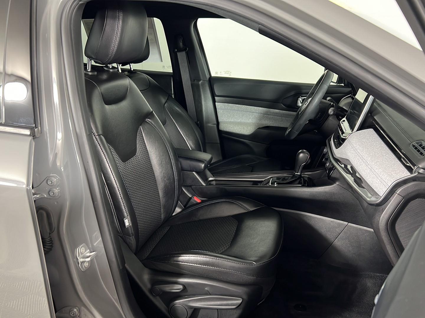 Certified Used 2023 Sting-Gray Clearcoat Jeep Latitude image 2