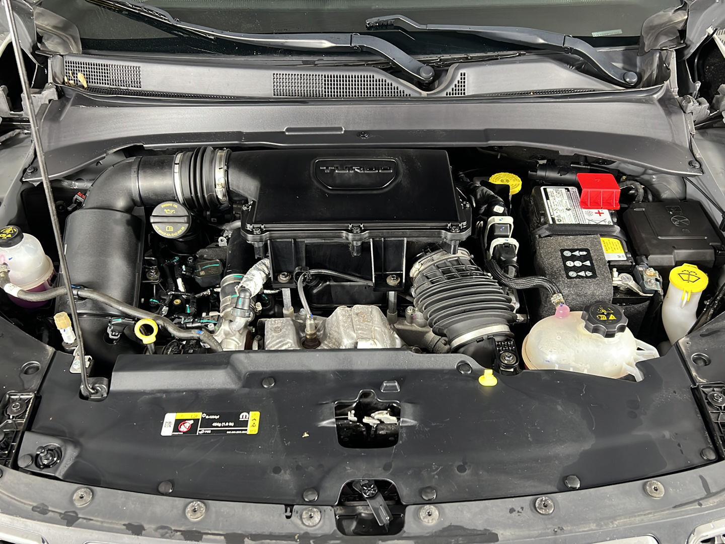 Certified Used 2023 Sting-Gray Clearcoat Jeep Latitude image 22