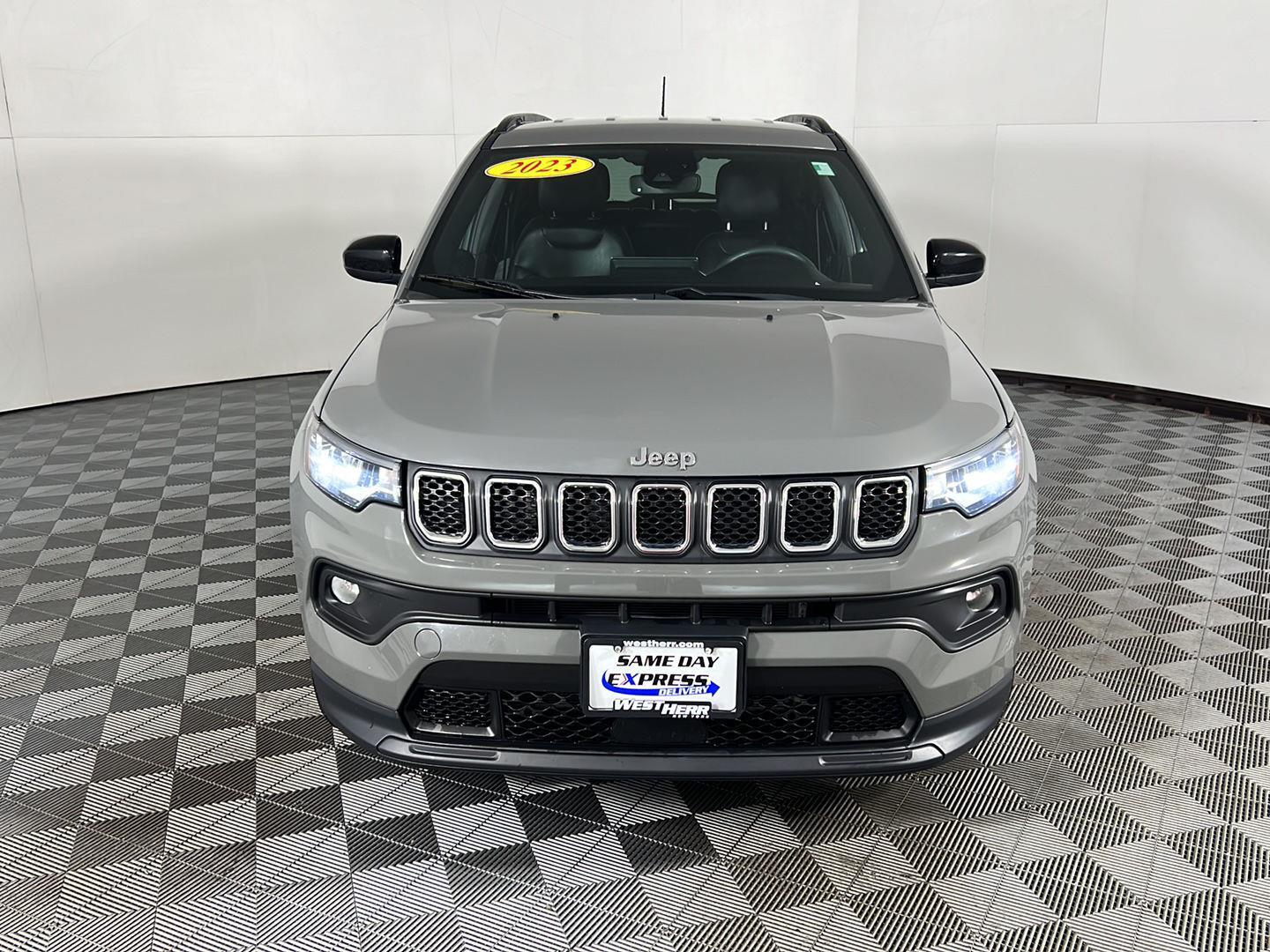 Certified Used 2023 Sting-Gray Clearcoat Jeep Latitude image 23
