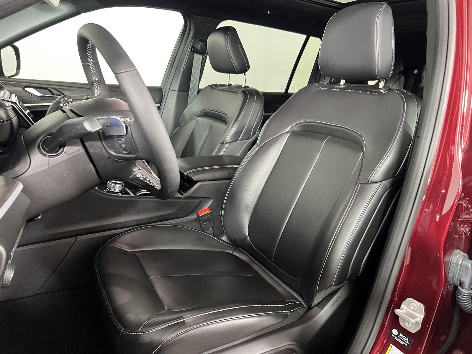 New 2025 Velvet Red Pearlcoat Jeep Limited image 11