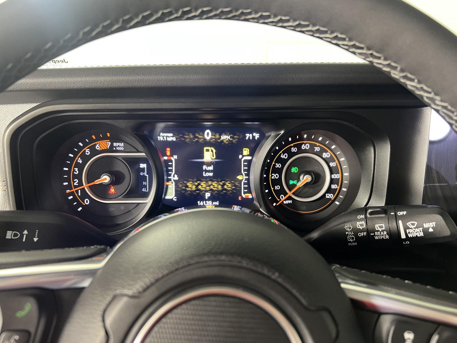 Certified Used 2026 41 Jeep Sahara image 16