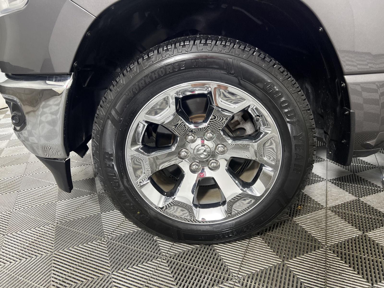 Certified Used 2023 Granite Crystal Metallic Clearcoat Ram Big Horn image 23
