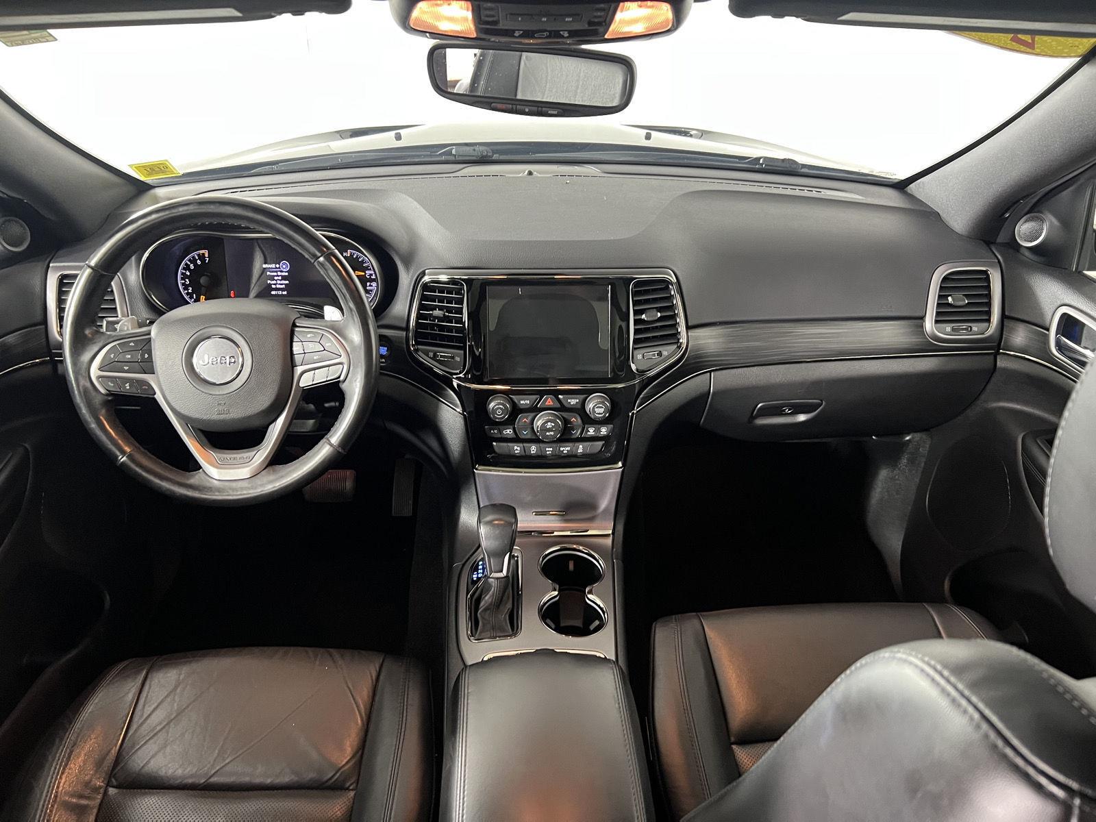 Used 2020 Diamond Black Crystal Pearlcoat Jeep Limited X image 22