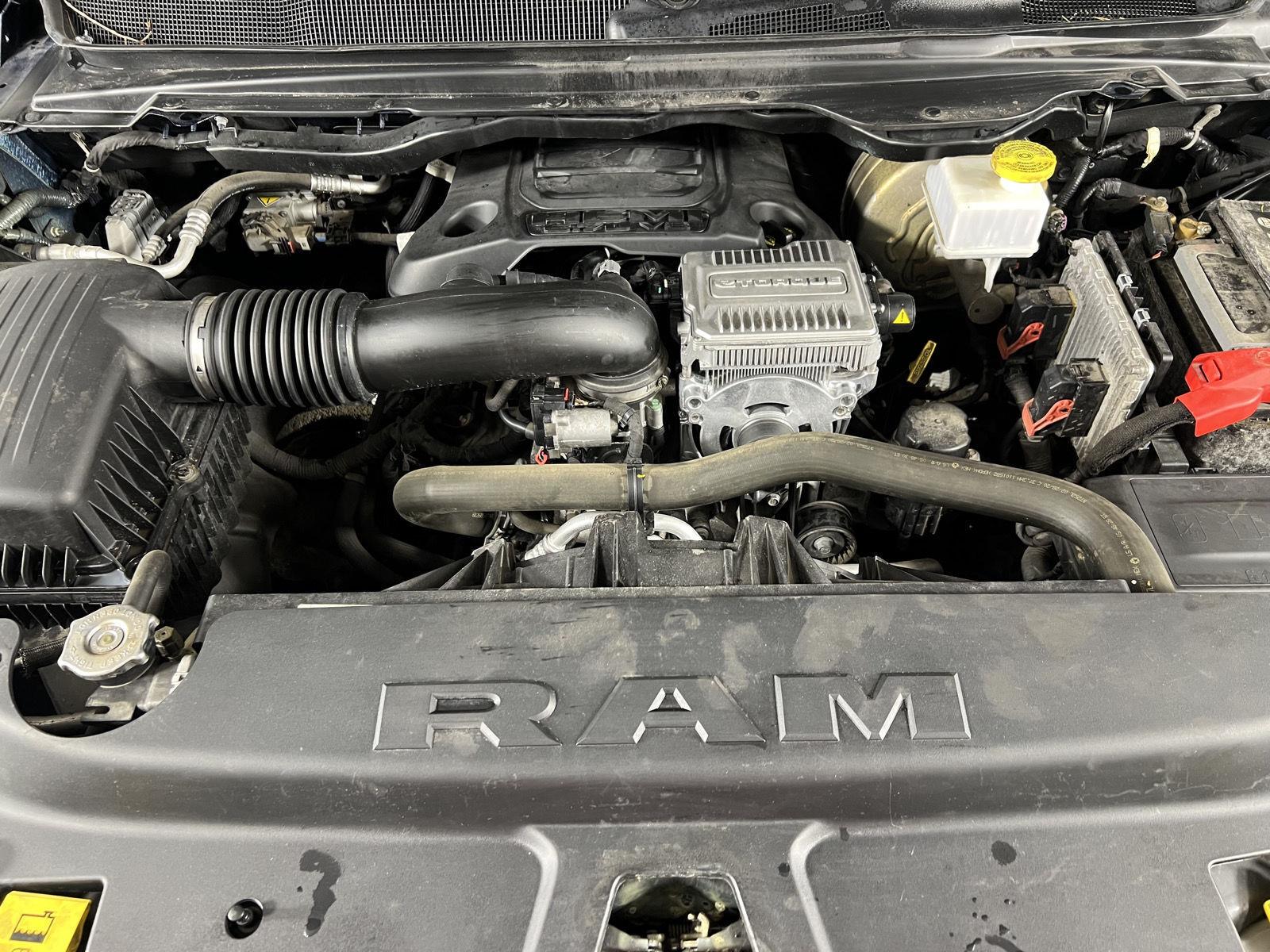 Used 2020 Patriot Blue Pearlcoat Ram Laramie image 25