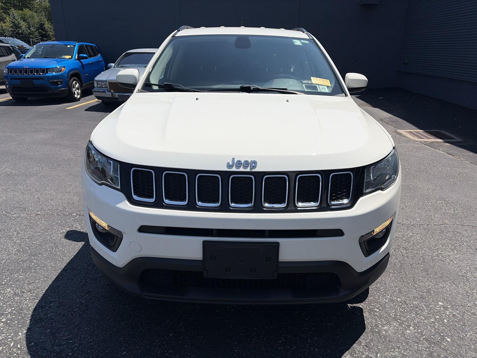 Used 2020 White Clearcoat Jeep Latitude image 2