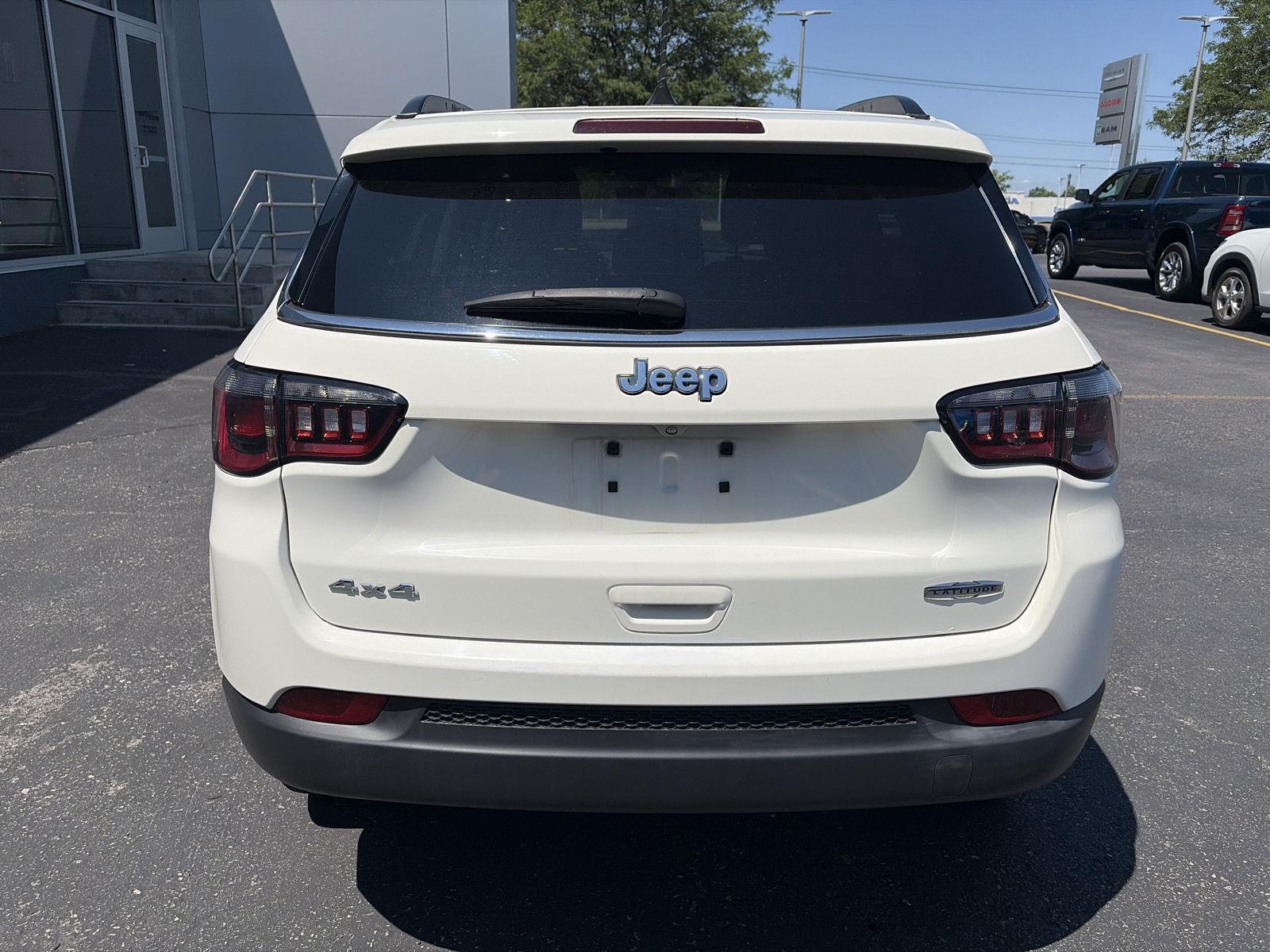 Used 2020 White Clearcoat Jeep Latitude image 6
