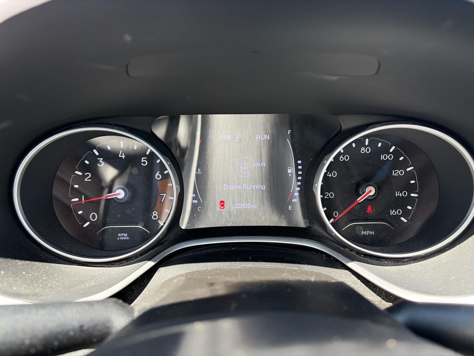 Used 2020 White Clearcoat Jeep Latitude image 15