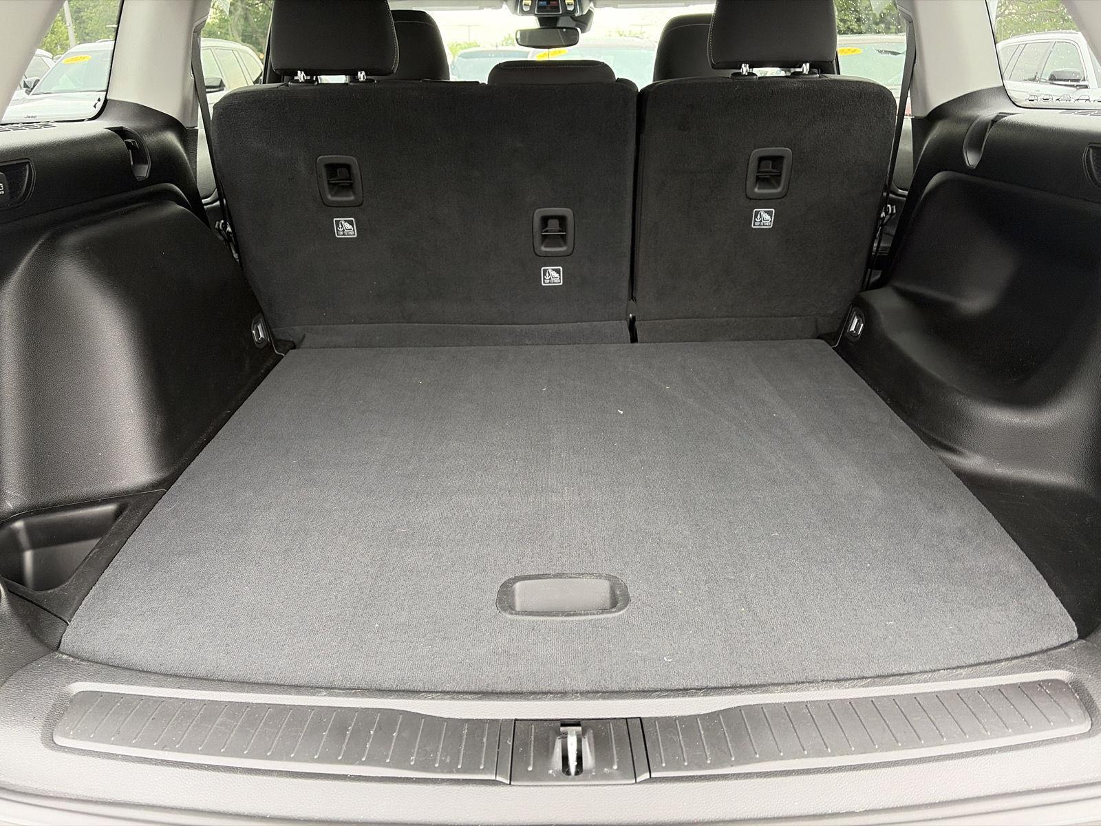 Used 2023 Baltic Gray Metallic Clearcoat Jeep Laredo image 10