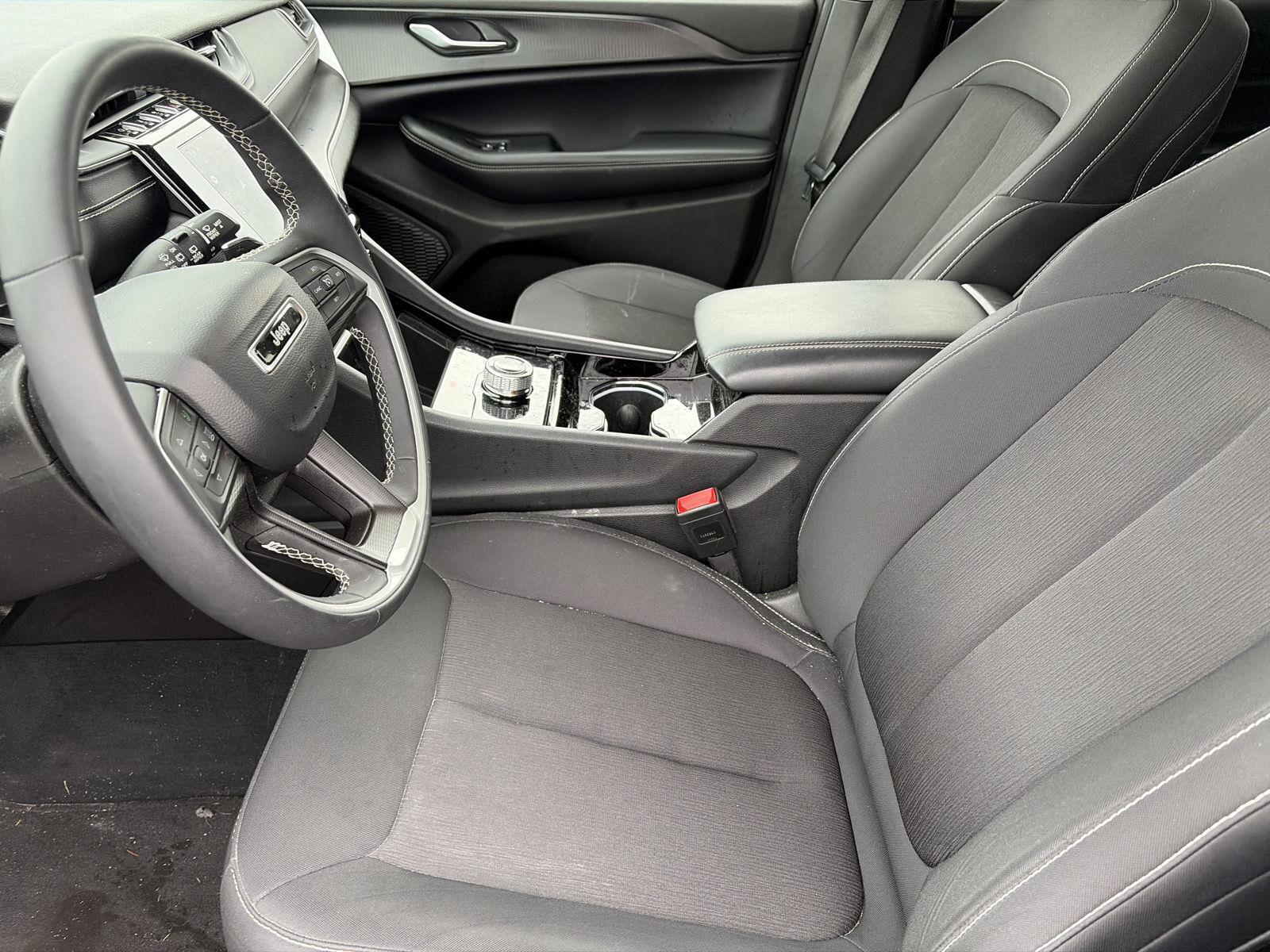 Used 2023 Baltic Gray Metallic Clearcoat Jeep Laredo image 13