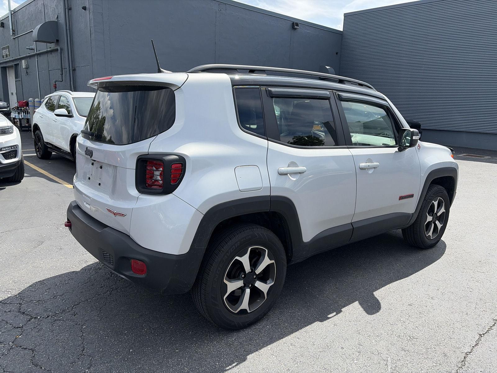 Used 2021 Glacier Metallic Clearcoat Jeep Trailhawk image 7