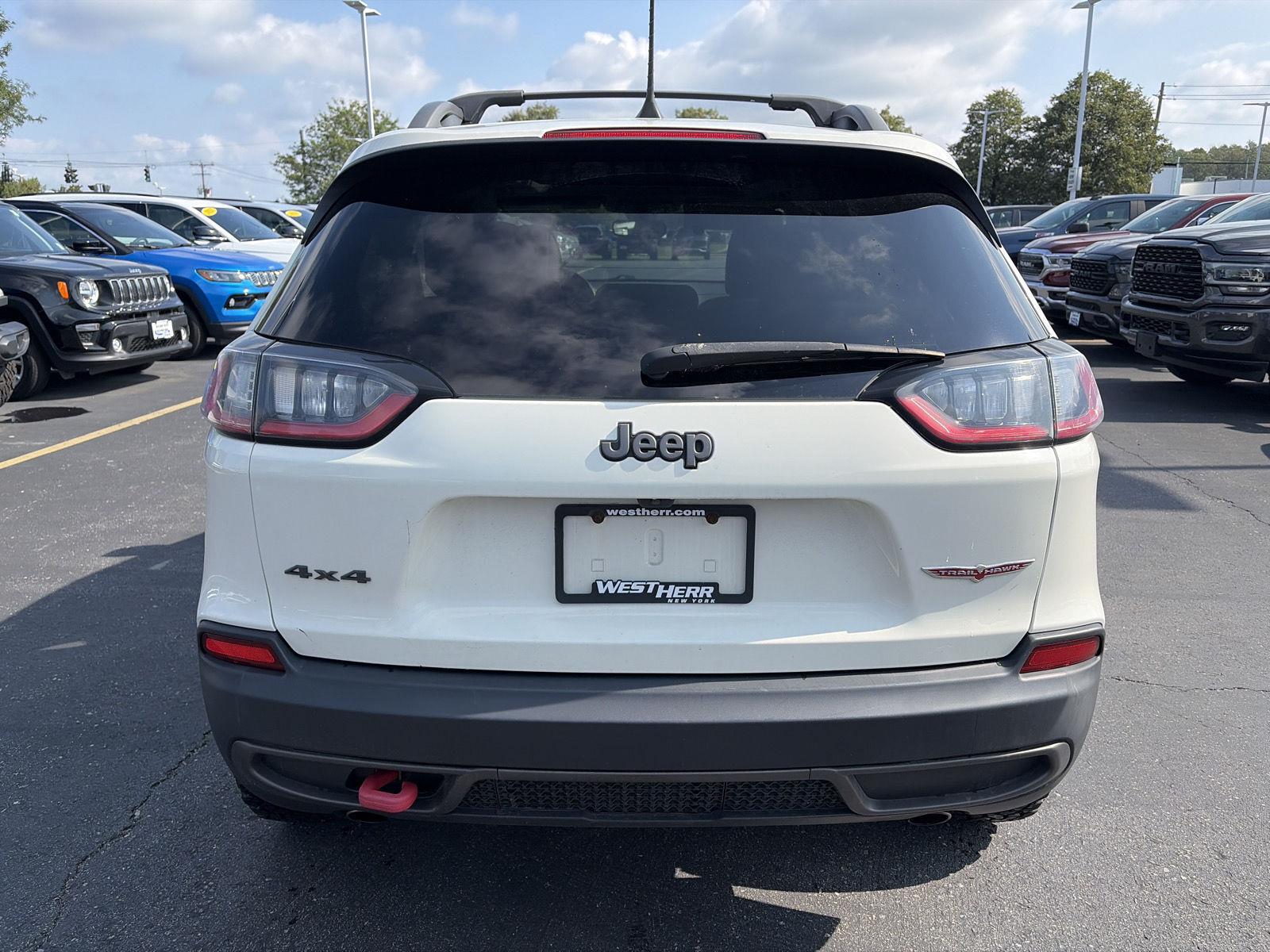 Used 2019 Pearl White Jeep Trailhawk Elite image 6