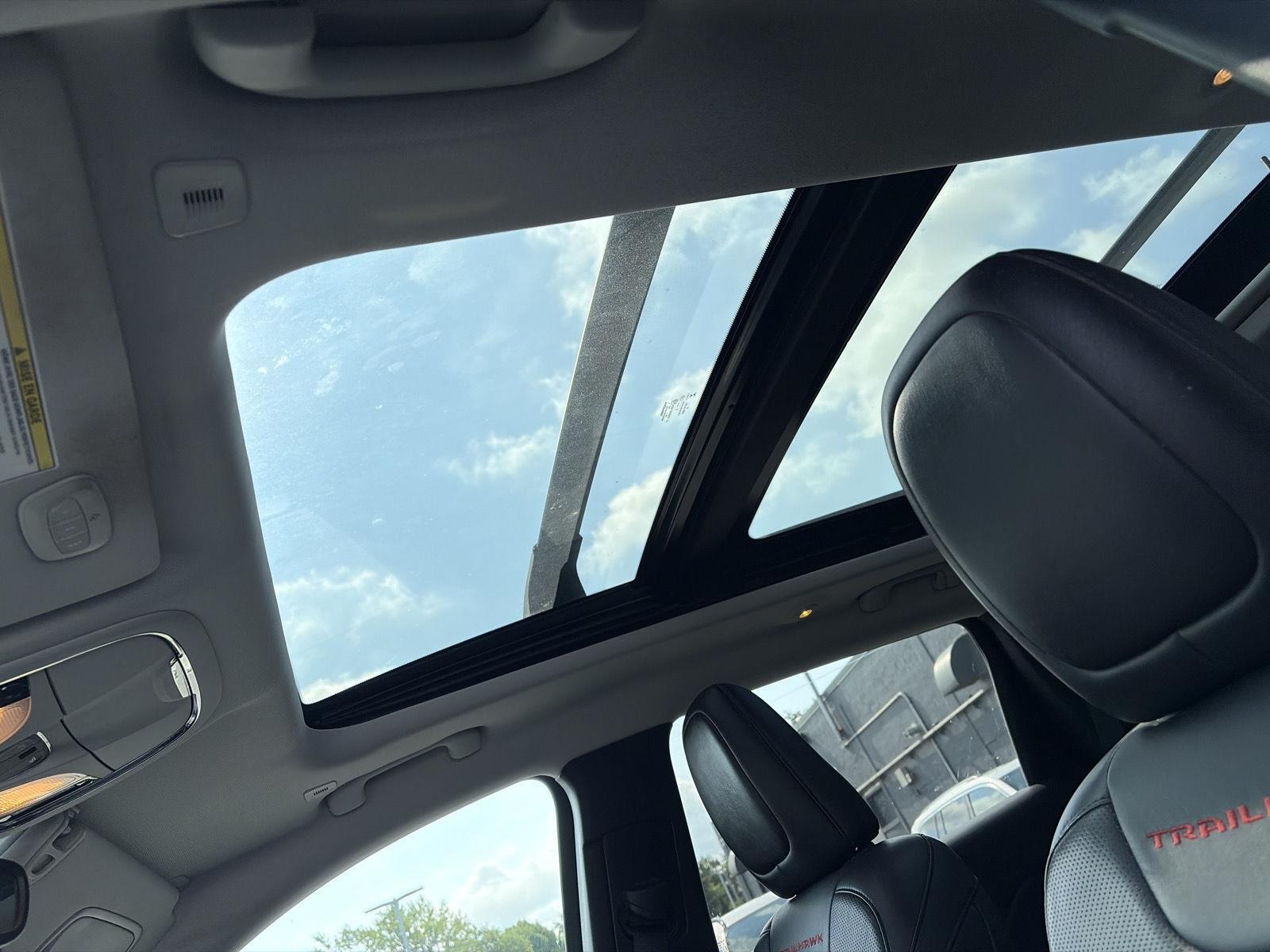 Used 2019 Pearl White Jeep Trailhawk Elite image 16