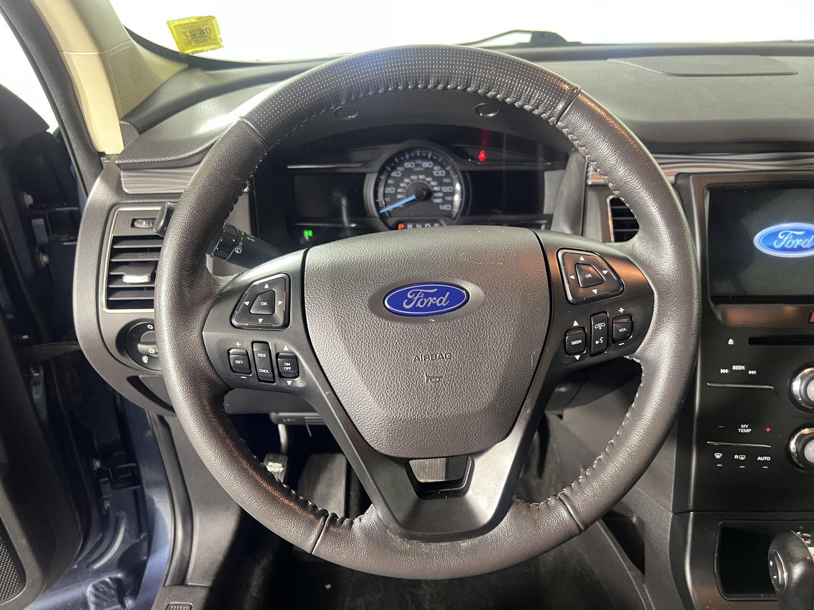 Used 2019 Blue Ford SEL image 21