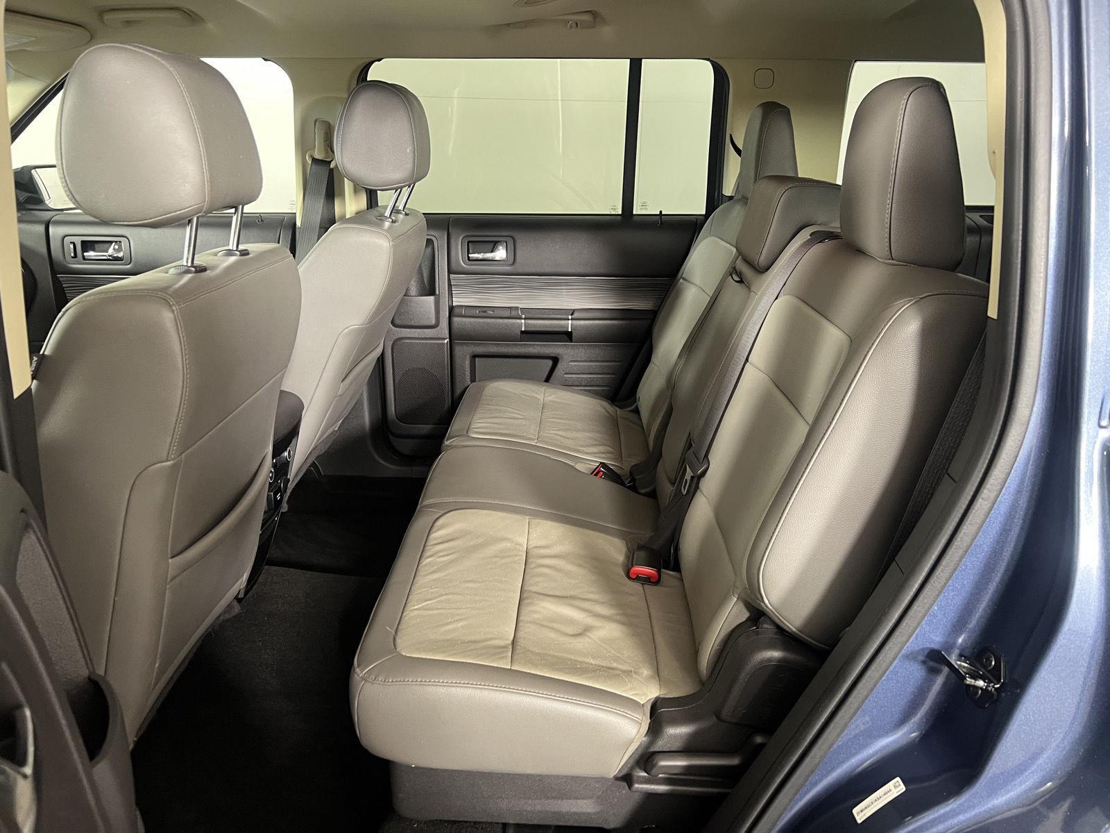 Used 2019 Blue Ford SEL image 22