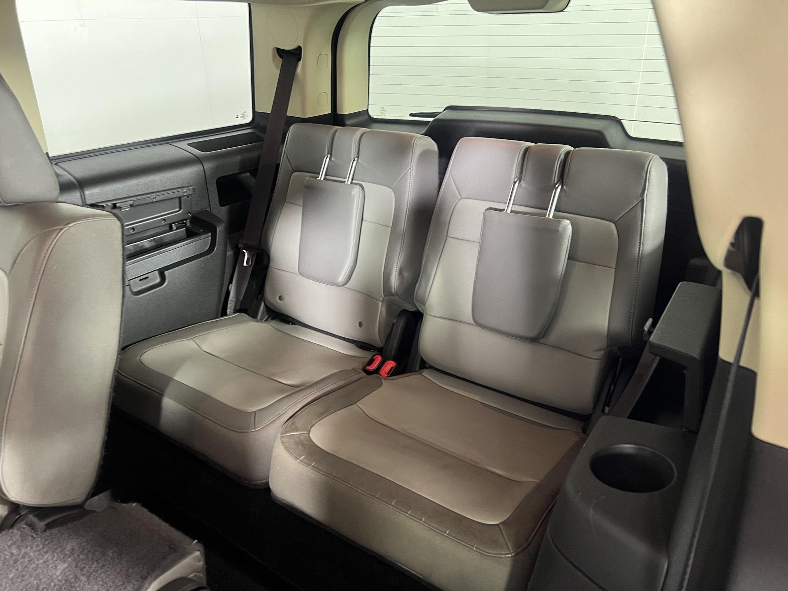 Used 2019 Blue Ford SEL image 25