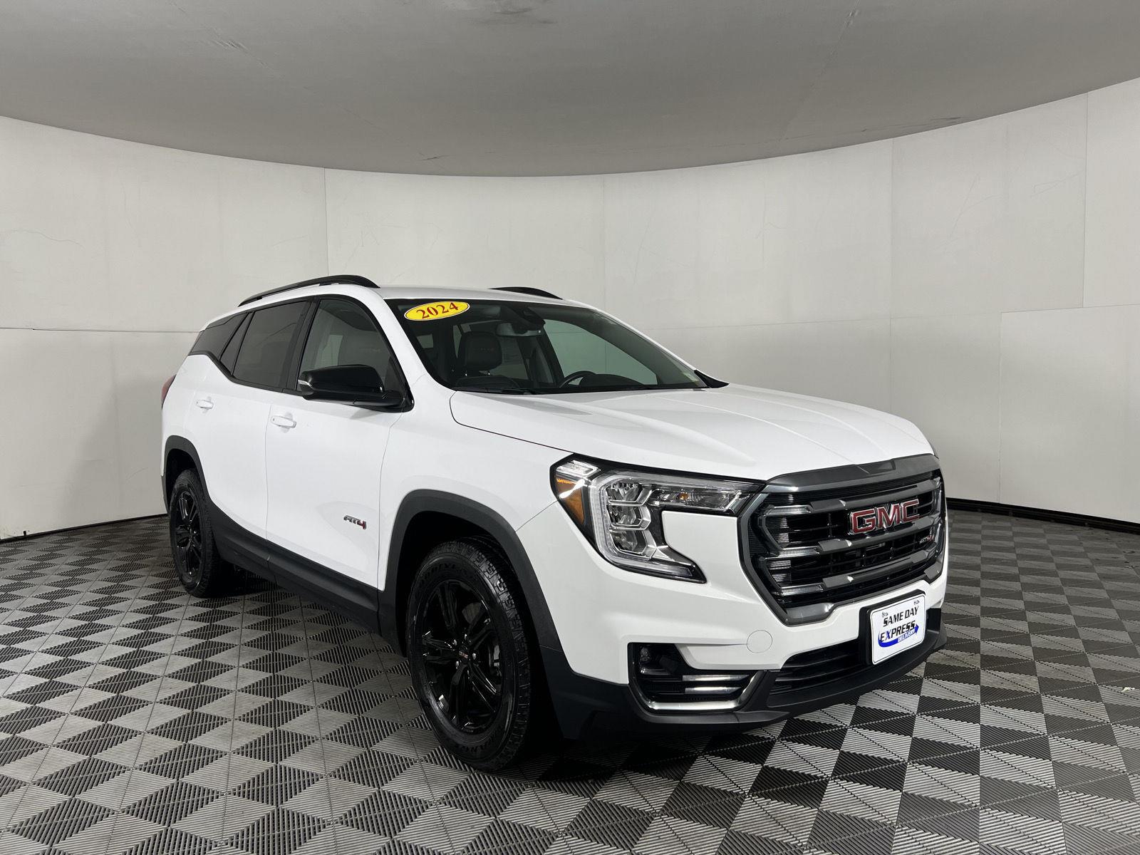 Used 2024 Summit White GMC AT4 image 2