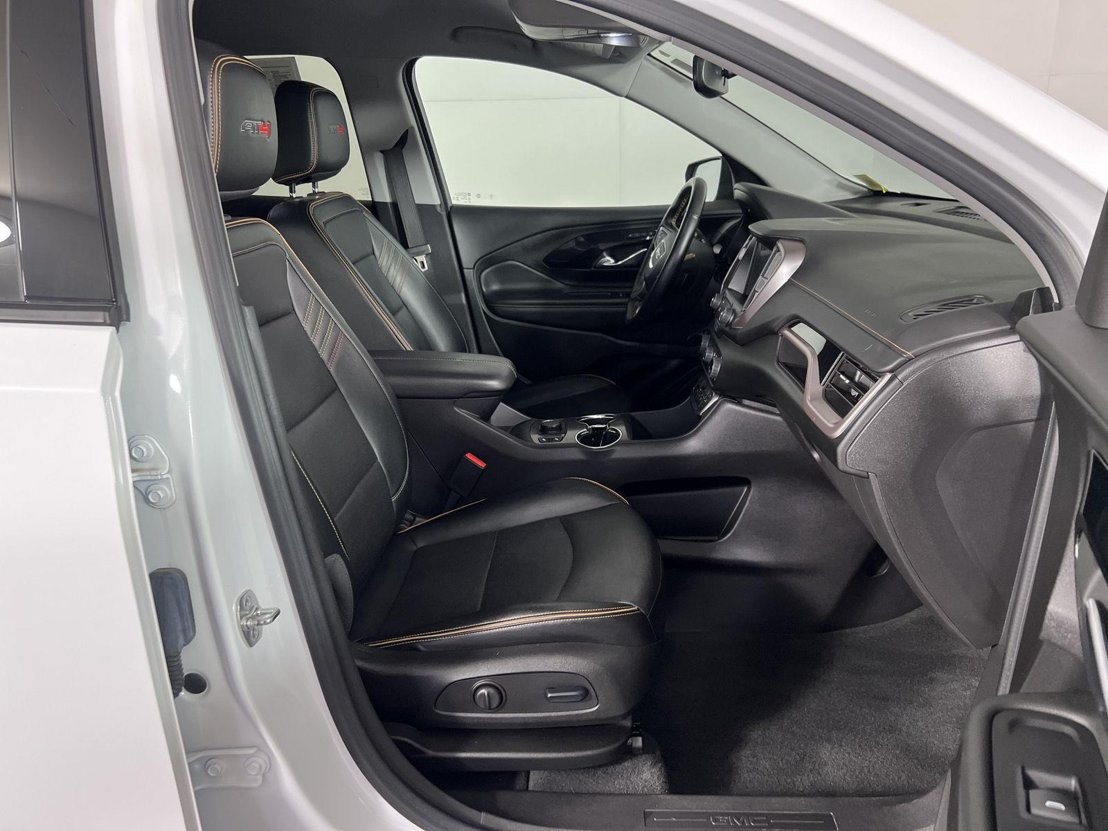 Used 2024 Summit White GMC AT4 image 13