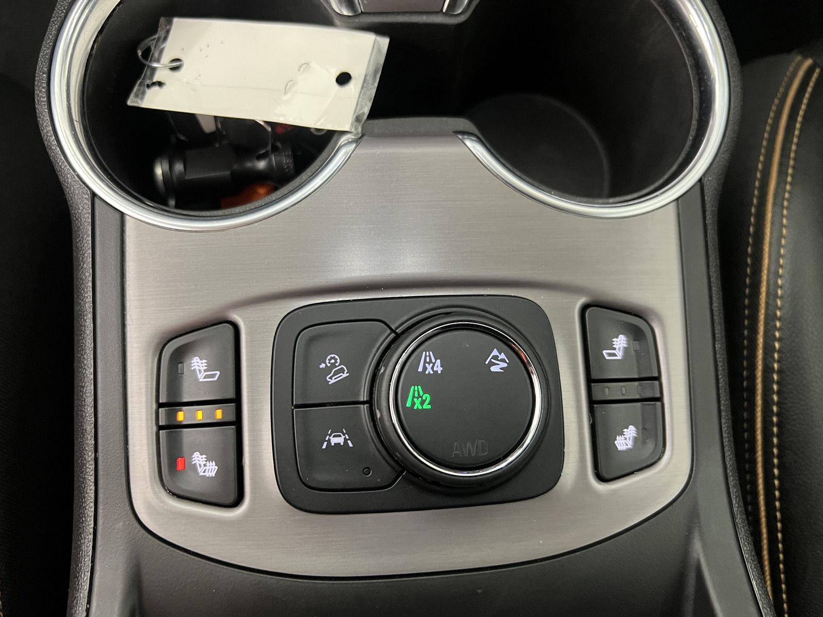 Used 2024 Summit White GMC AT4 image 22