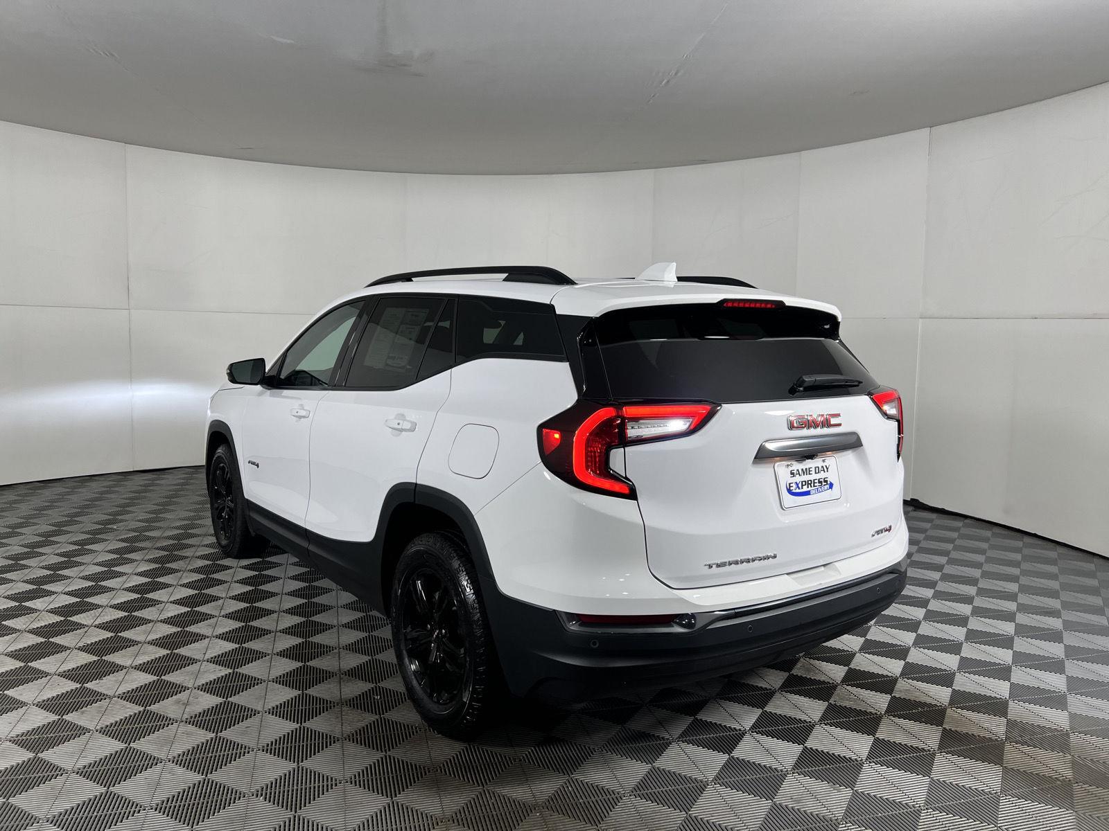 Used 2024 Summit White GMC AT4 image 8