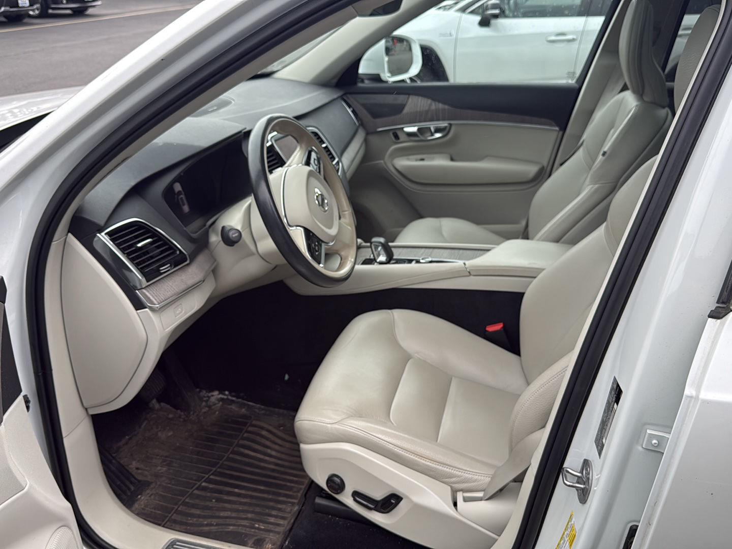 Used 2023 Crystal White Metallic Volvo Plus image 13