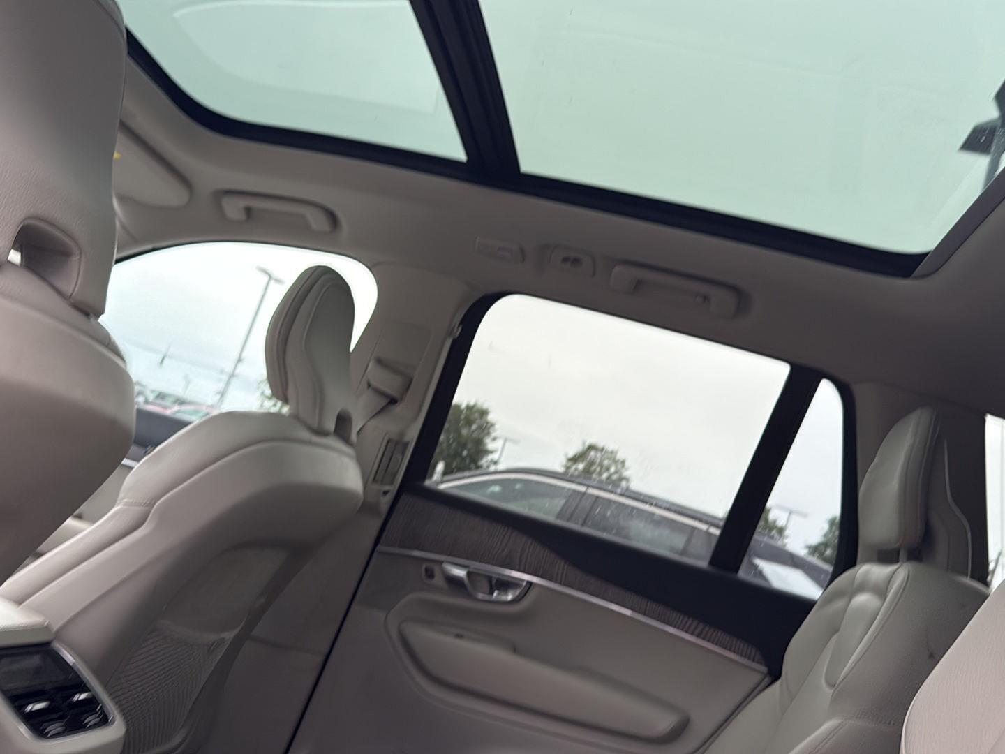 Used 2023 Crystal White Metallic Volvo Plus image 17