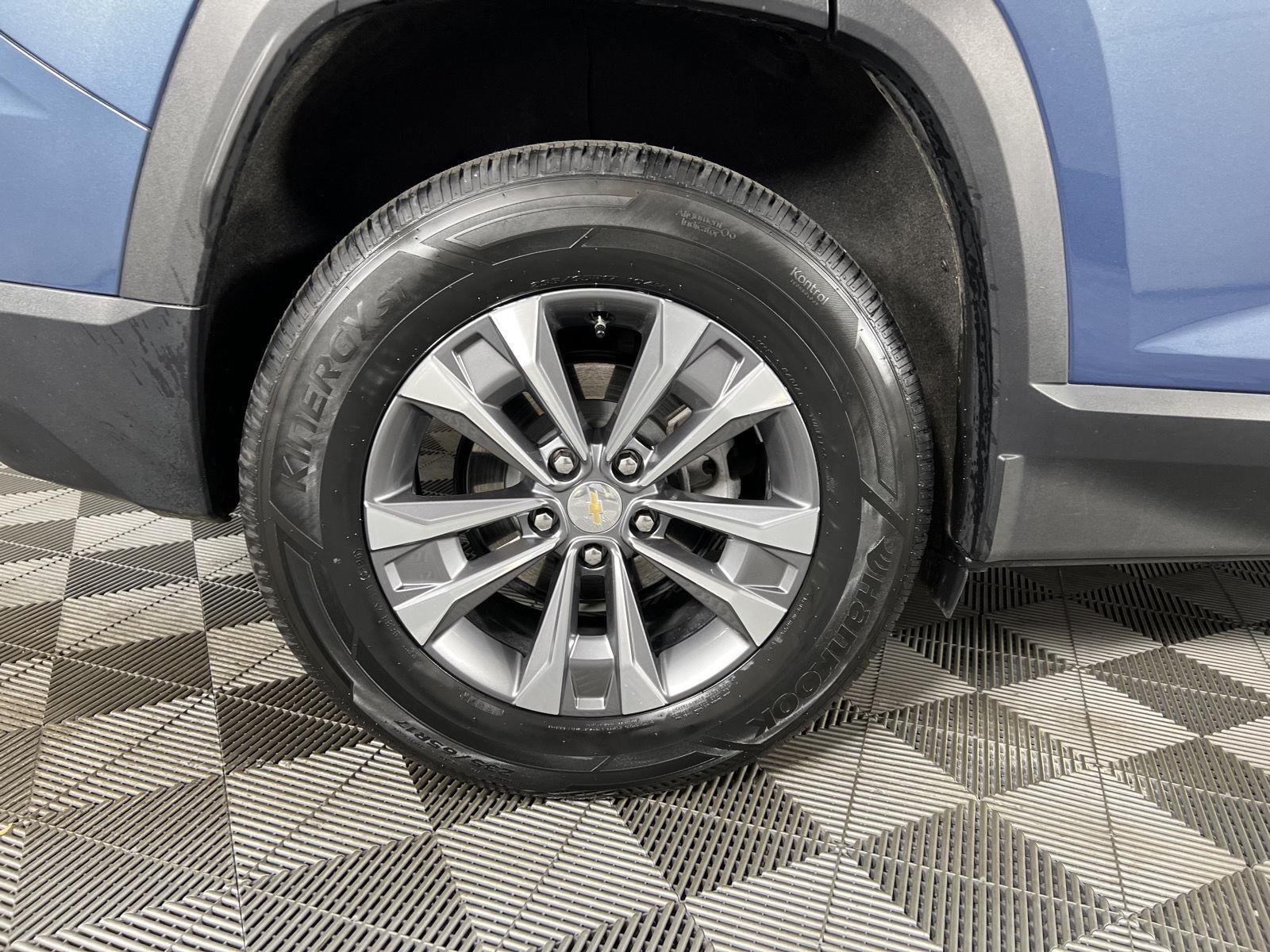 Used 2026 Lakeshore Blue Metallic Chevrolet AWD LT image 12
