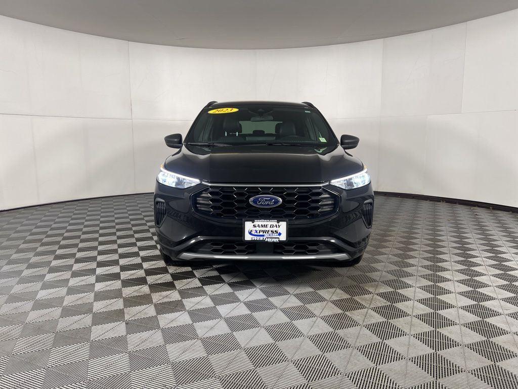 Used 2023 Black Metallic Ford ST-Line image 3