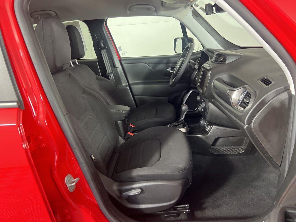 Used 2022 Colorado Red Clearcoat Jeep Latitude image 14