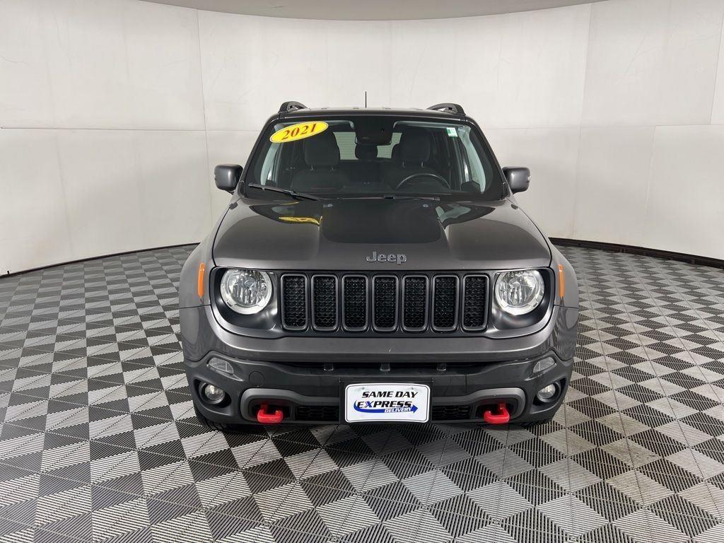 Certified Used 2021 Granite Crystal Metallic Clear Jeep Trailhawk image 3