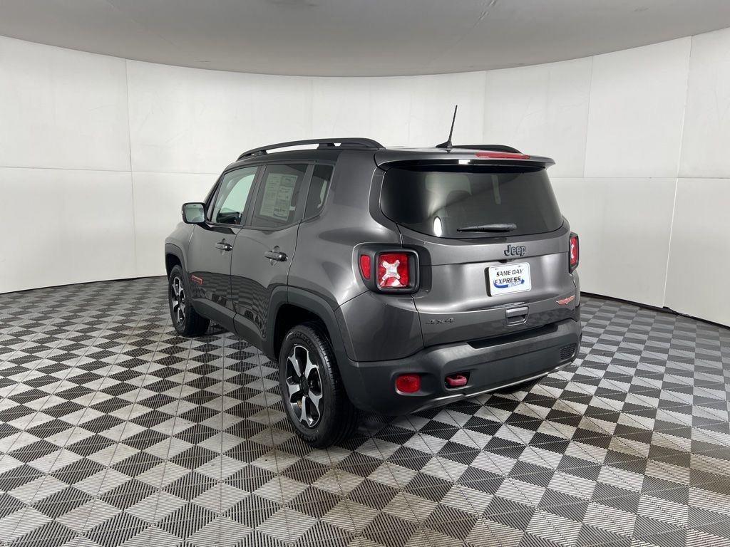 Certified Used 2021 Granite Crystal Metallic Clear Jeep Trailhawk image 7