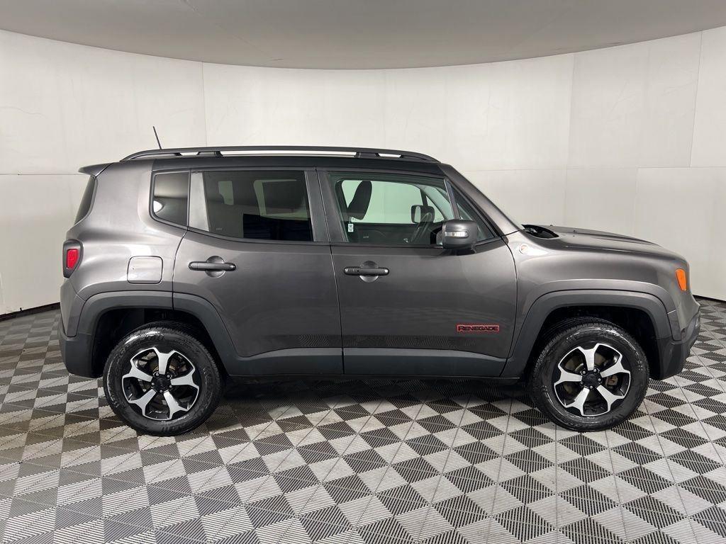 Certified Used 2021 Granite Crystal Metallic Clear Jeep Trailhawk image 10