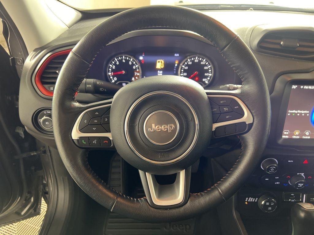 Certified Used 2021 Granite Crystal Metallic Clear Jeep Trailhawk image 20