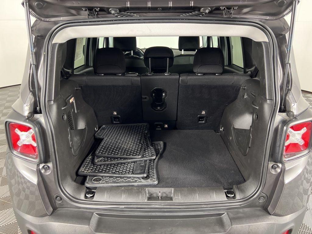 Certified Used 2021 Granite Crystal Metallic Clear Jeep Trailhawk image 23