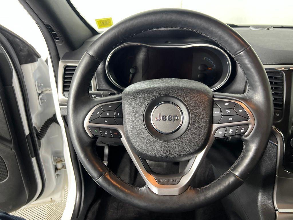 Used 2018 Bright White Clearcoat Jeep Limited image 16