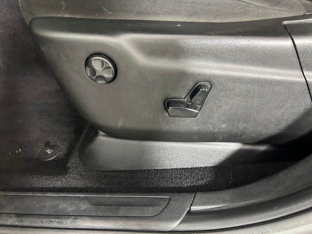 Used 2020 Gray Clearcoat Dodge SXT Plus image 17