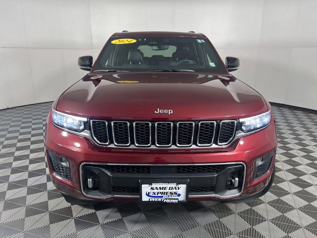 Certified Used 2024 Velvet Red Pearlcoat Jeep Overland image 3