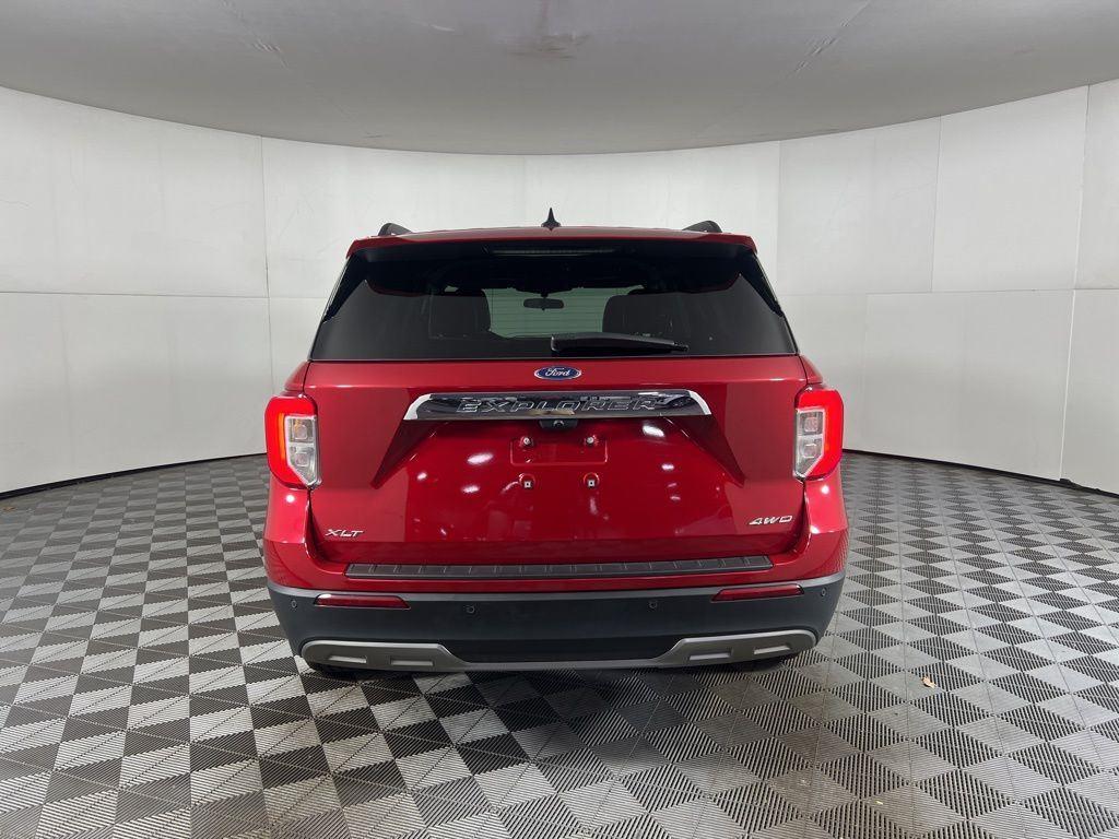 Used 2024 Red Metallic Ford XLT image 7