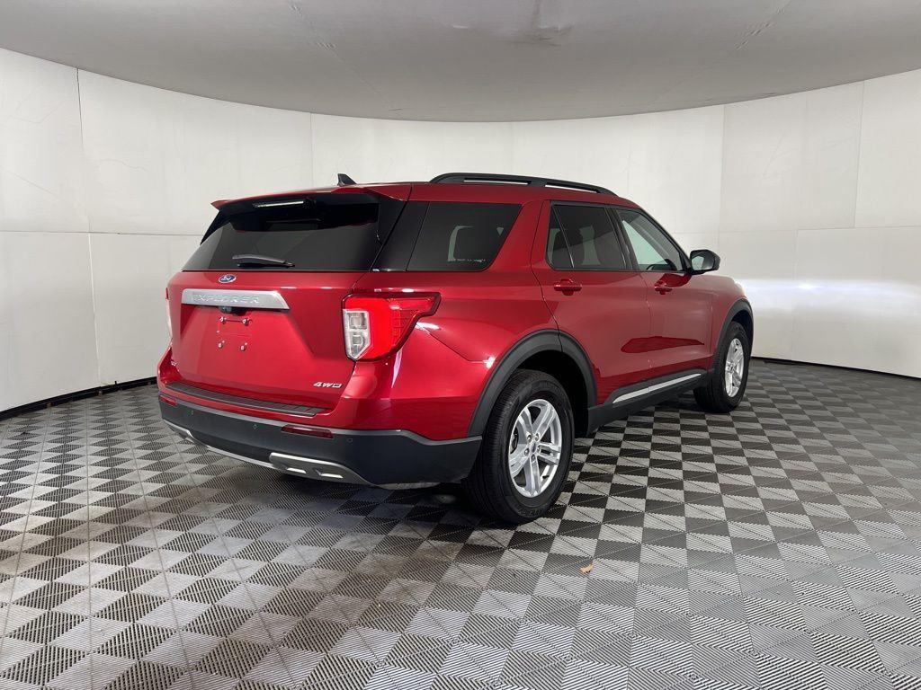 Used 2024 Red Metallic Ford XLT image 8