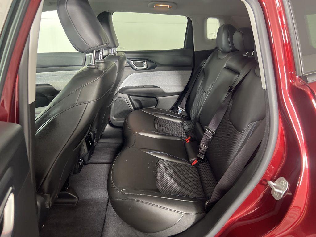 Certified Used 2022 Velvet Red Pearlcoat Jeep Latitude image 22