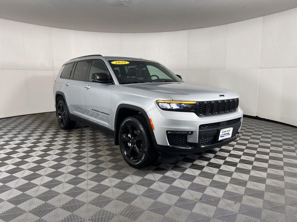 New 2025 Silver Zynith Jeep Limited image 9