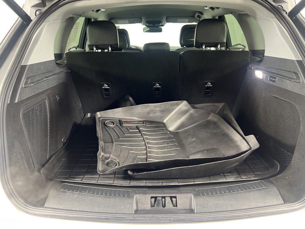 Used 2020 White Lincoln Standard image 22