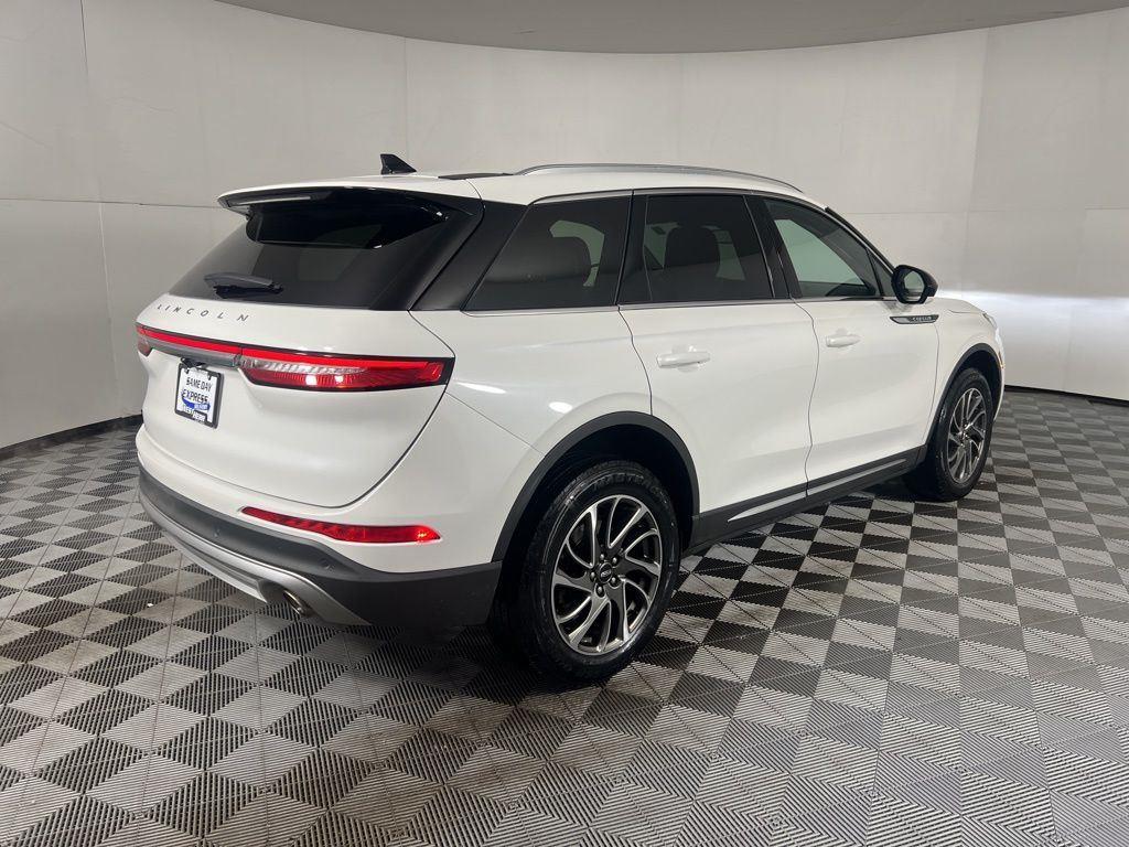 Used 2020 White Lincoln Standard image 7