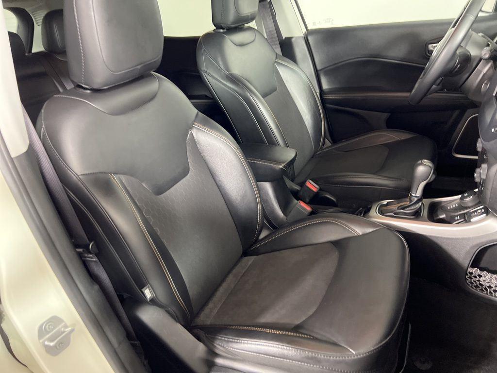 Used 2019 White Clearcoat Jeep Latitude image 14