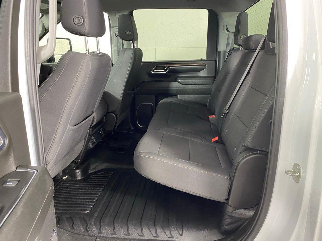 Used 2024 Summit White Chevrolet LT image 15