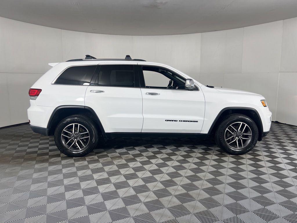 Used 2020 Bright White Clearcoat Jeep Limited image 10