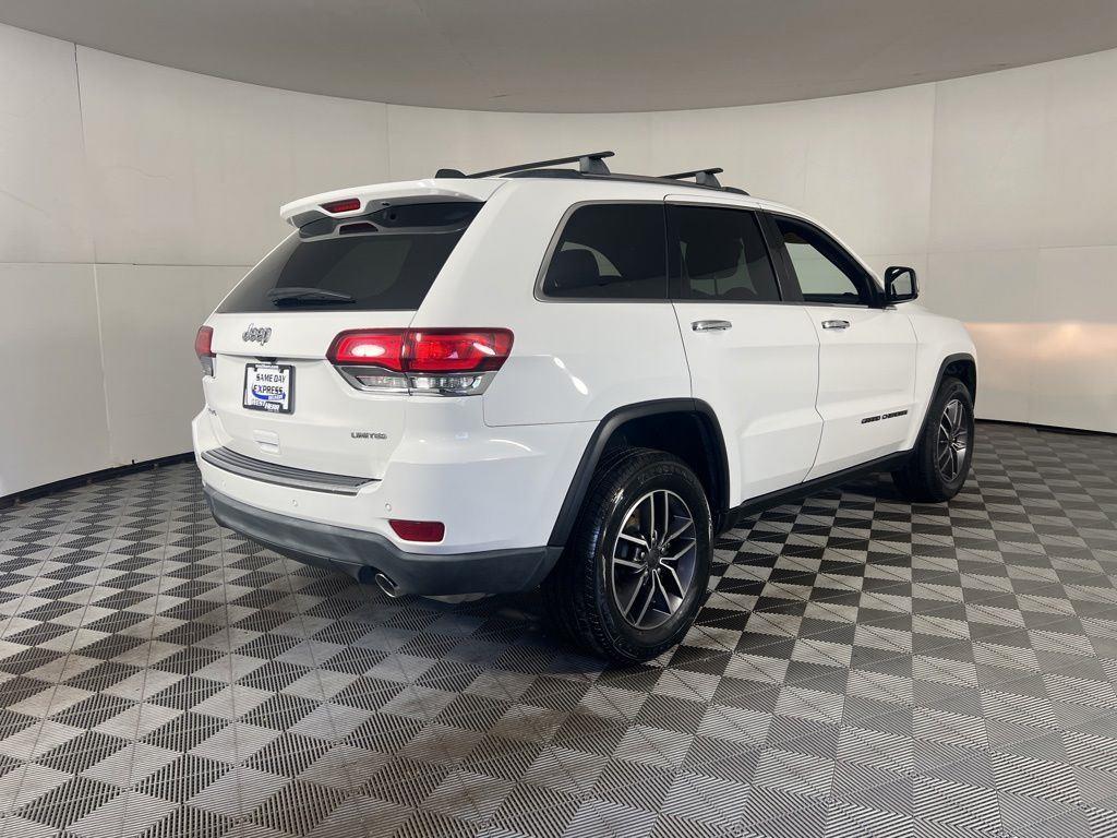 Used 2020 Bright White Clearcoat Jeep Limited image 9
