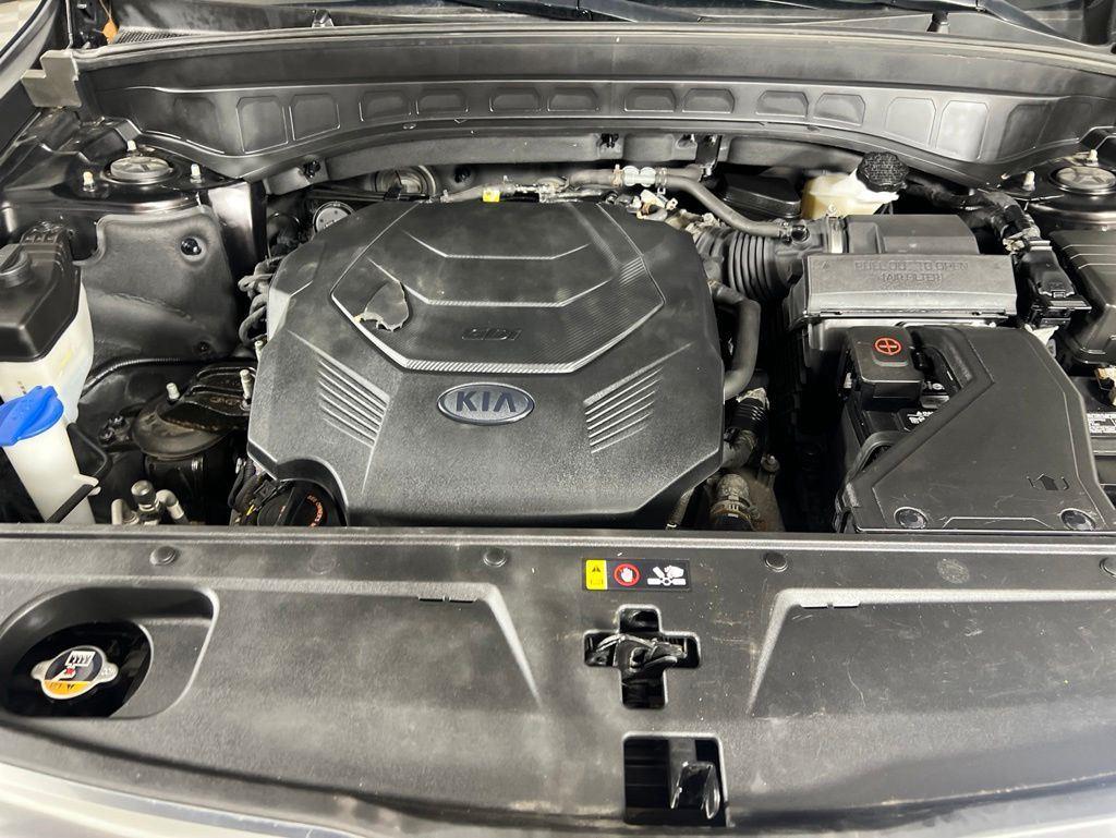 Used 2021 Copper Kia EX image 6